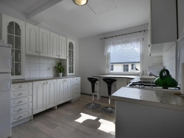 Bialy Dwor Villa Kostrzyca ภายนอก รูปภาพ
